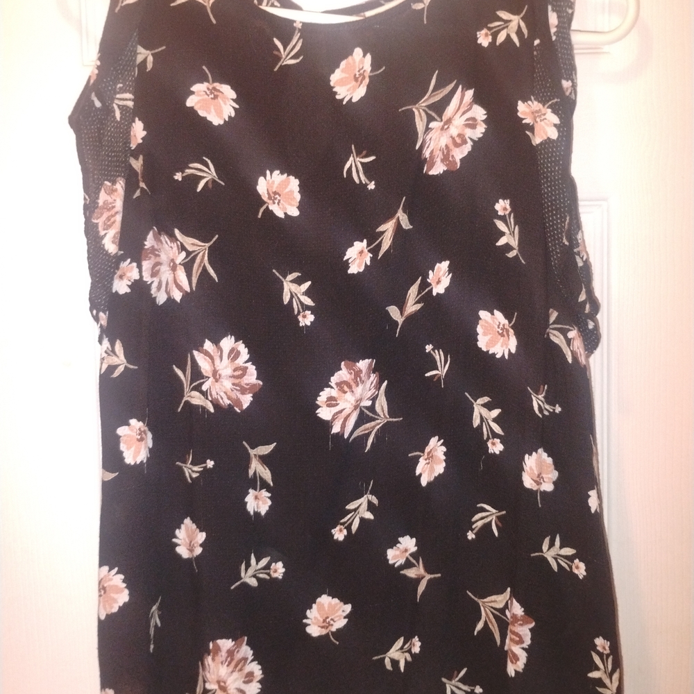 a new day Black Sleeveless Floral Camisole with Pink & Cream Blooms